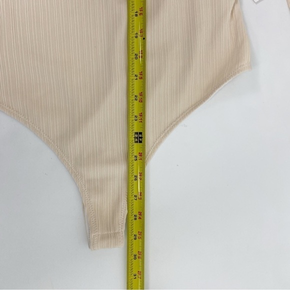 Revolve Not Yours To Keep Jeanette Bodysuit in Cream Size M - Picture 11 of 11
